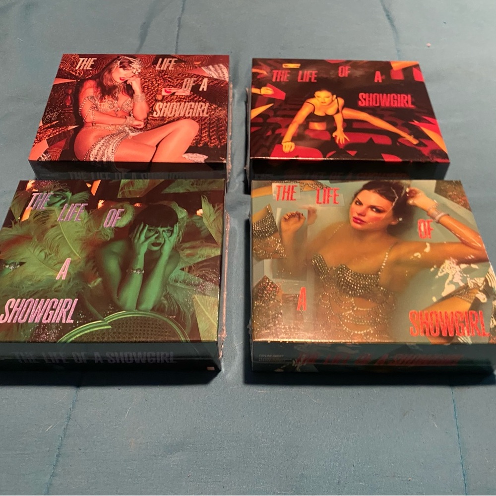 Complete Set The Life of a Showgirl Deluxe CDs NWT (4 pieces)